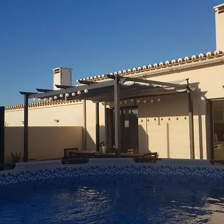Holiday home Casa Parreira Raposeira, Algarve *